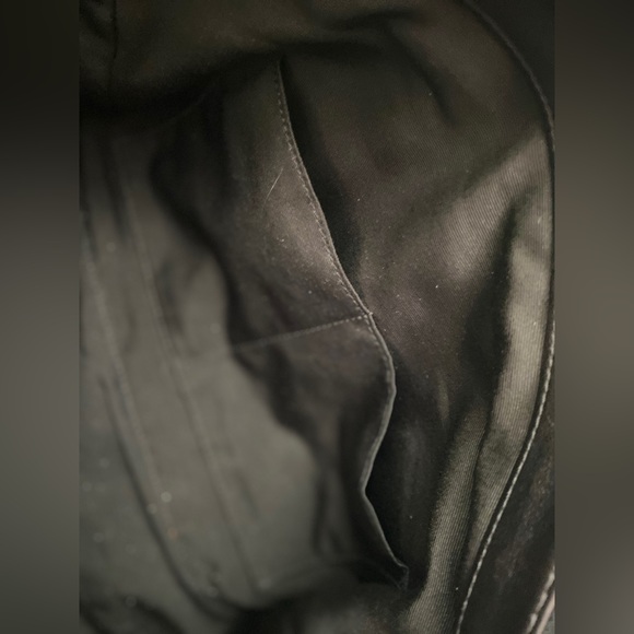 Vintage Coach pebbled Leather large Black shoulder bag. - Picture 9 of 12